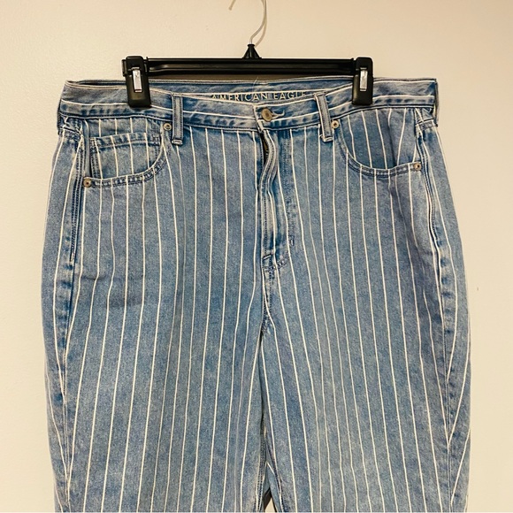 AEO American Eagle Striped High Rise Mom Jeans Size 12 Short - Picture 3 of 7
